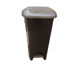 LIXEIRA PLASÚTIL E-BLACK PEDAL / 50 LITROS