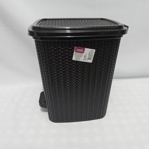 LIXEIRA PLASÚTIL C/ PEDAL TRAMA / 7 LITROS